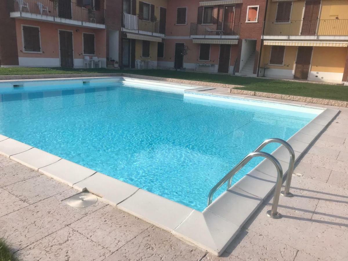 Magia Del Garda Apartment Castelnuovo del Garda Luaran gambar